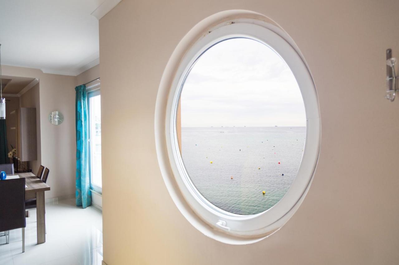 Riviera Holiday Apartments - Seafront - Wifi Марсаскала Экстерьер фото