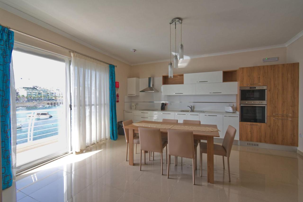 Riviera Holiday Apartments - Seafront - Wifi Марсаскала Экстерьер фото
