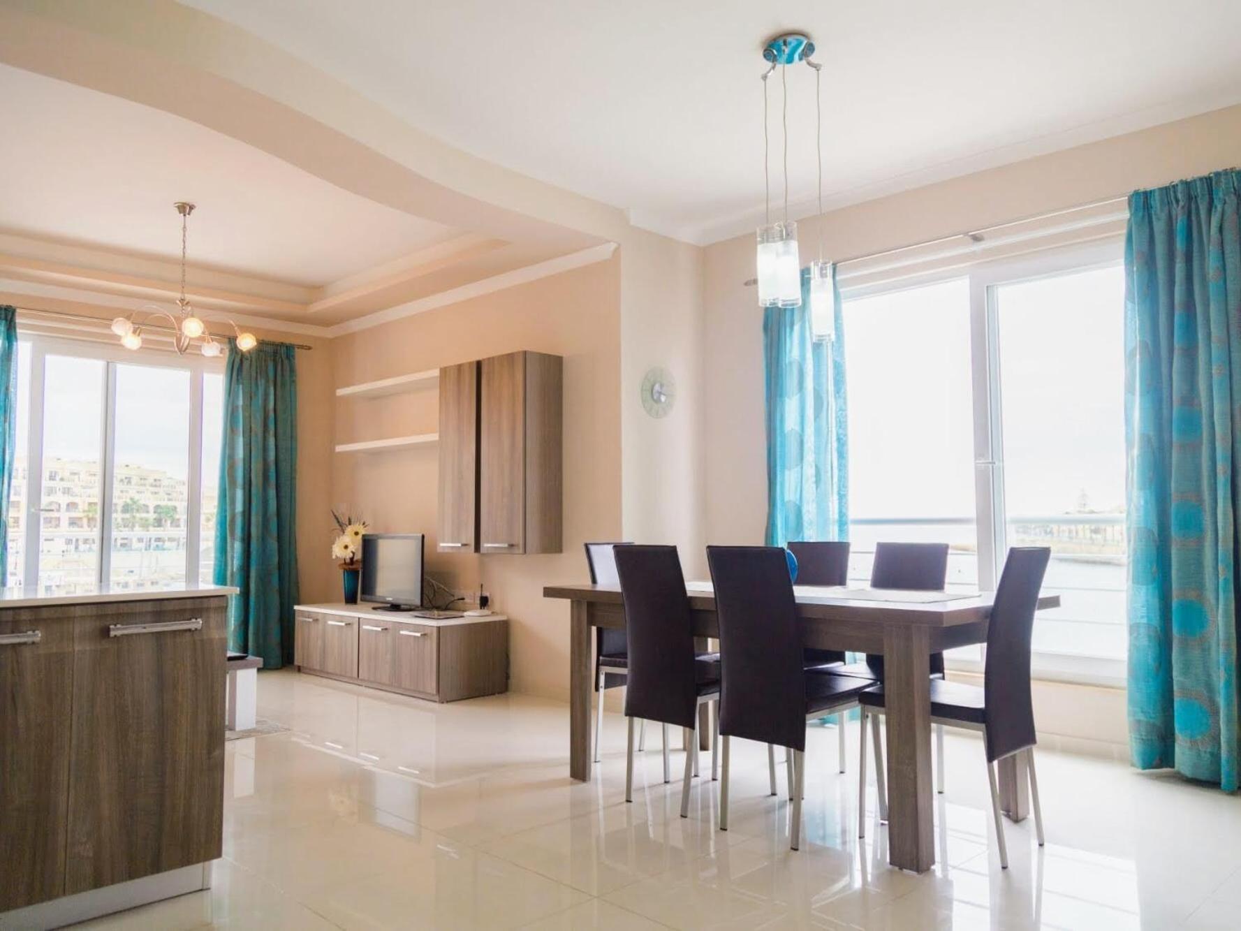 Riviera Holiday Apartments - Seafront - Wifi Марсаскала Номер фото